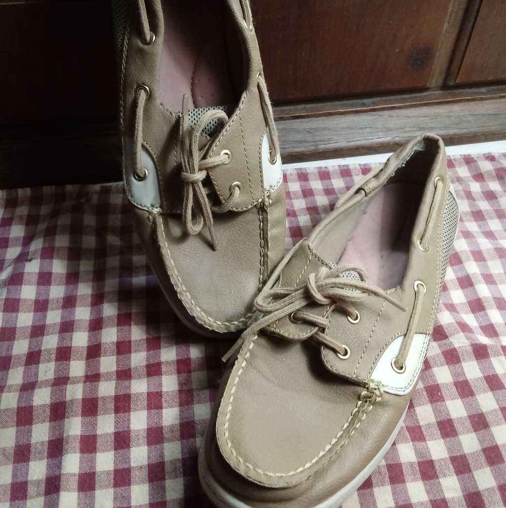 Liz Clairborne shoes